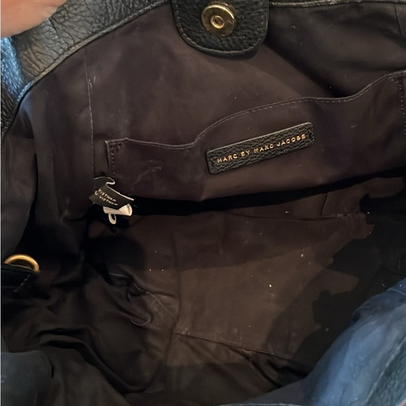 Marc by Marc Jacobs black leather handbag - Picture 6 of 7